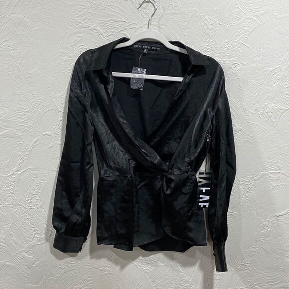 HYFVE Black Silky Deep V-Neck Blouse NWT size medium - Picture 1 of 6